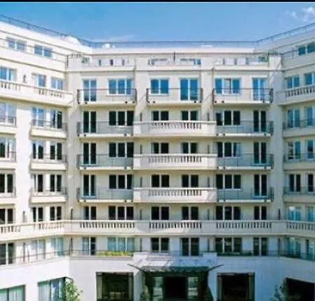 Apartment Adagio Porte De Versailles