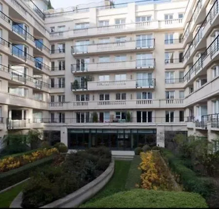 Adagio Porte De Versailles *
